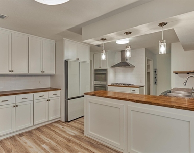 26 Sylvan Forest Drive - Photo Thumbnail 21