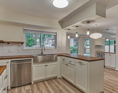 26 Sylvan Forest Drive - Photo Thumbnail 24