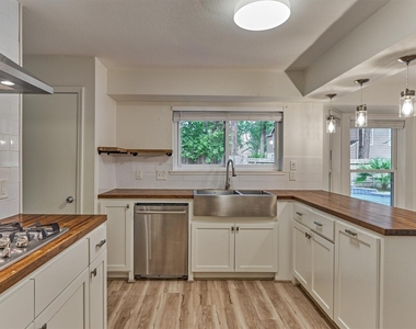 26 Sylvan Forest Drive - Photo Thumbnail 25