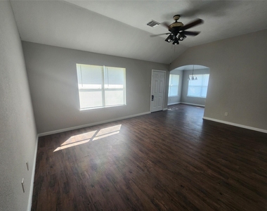 16396 Danika Oak Drive - Photo Thumbnail 8