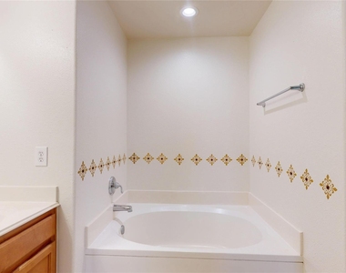 24515 Cornell Park Lane - Photo Thumbnail 27