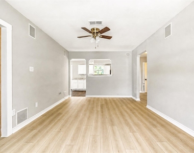 2614 7th Avenue N - Photo Thumbnail 9