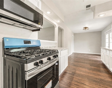 2614 7th Avenue N - Photo Thumbnail 32