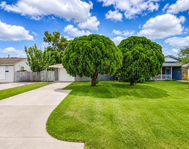 2614 7th Avenue N - Photo Thumbnail 1