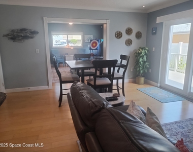 233 S Brevard Avenue - Photo Thumbnail 19