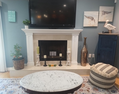 233 S Brevard Avenue - Photo Thumbnail 18