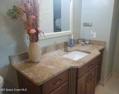 233 S Brevard Avenue - Photo Thumbnail 35