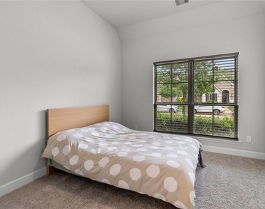 30427 Watershed Way - Photo Thumbnail 6