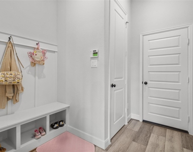 30427 Watershed Way - Photo Thumbnail 23