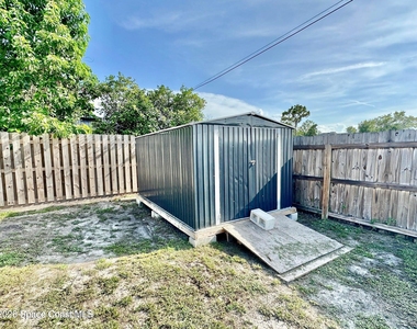 426 Inlet Avenue Se - Photo Thumbnail 4