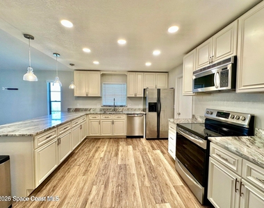 426 Inlet Avenue Se - Photo Thumbnail 18