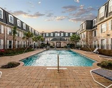 351 N Post Oak Lane - Photo Thumbnail 19