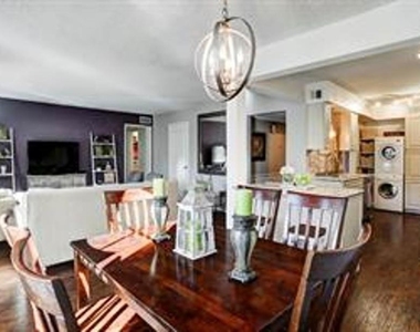 351 N Post Oak Lane - Photo Thumbnail 6