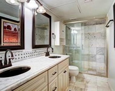 351 N Post Oak Lane - Photo Thumbnail 13