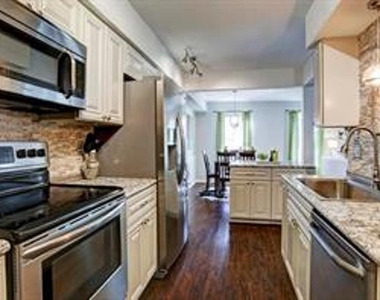 351 N Post Oak Lane - Photo Thumbnail 1