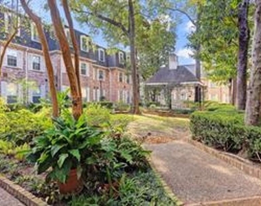 351 N Post Oak Lane - Photo Thumbnail 17
