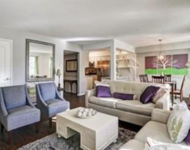351 N Post Oak Lane - Photo Thumbnail 8