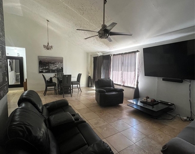 11606 Boxhill Drive - Photo Thumbnail 3