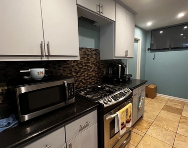 11606 Boxhill Drive - Photo Thumbnail 6