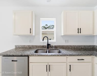1332 Giddings Street Sw - Photo Thumbnail 17