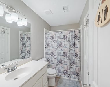 19419 Lake Hollow Lane - Photo Thumbnail 24