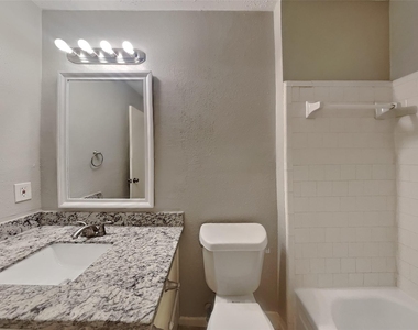 16731 Pebbleglen Drive - Photo Thumbnail 15