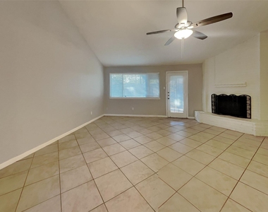 16731 Pebbleglen Drive - Photo Thumbnail 2