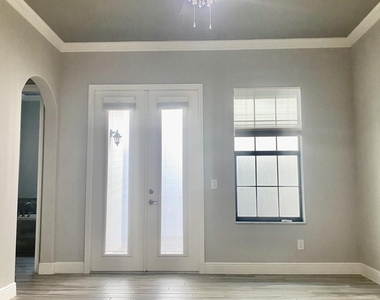 2715 Vuldarno Lane - Photo Thumbnail 13