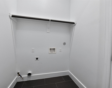 2911 Wichita Street - Photo Thumbnail 38
