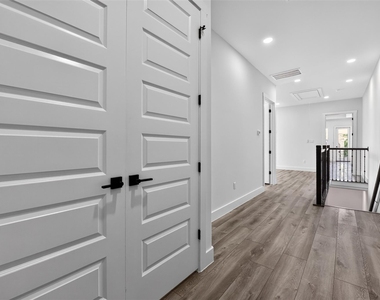 2911 Wichita Street - Photo Thumbnail 20