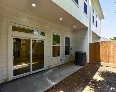 2911 Wichita Street - Photo Thumbnail 39