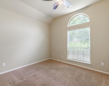 202 Black Swan Place - Photo Thumbnail 21