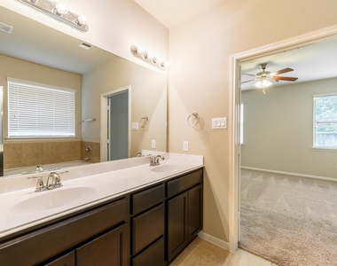 202 Black Swan Place - Photo Thumbnail 18
