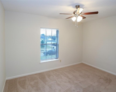 2630 Anthony Hay Lane - Photo Thumbnail 18
