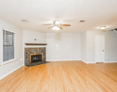 19515 Rocky Bank Drive - Photo Thumbnail 3