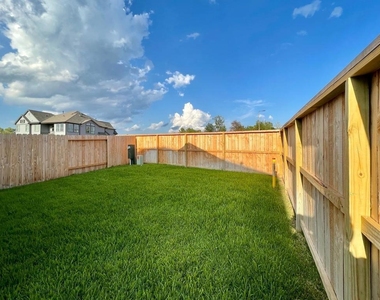 639 Silver Pear Court - Photo Thumbnail 27