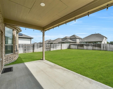 7106 Bur Oak Bend Way - Photo Thumbnail 28