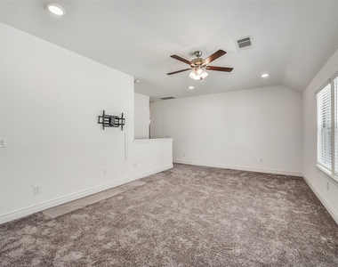 7106 Bur Oak Bend Way - Photo Thumbnail 23