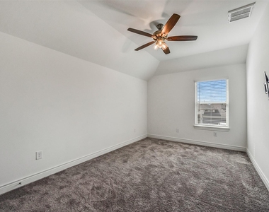 7106 Bur Oak Bend Way - Photo Thumbnail 24