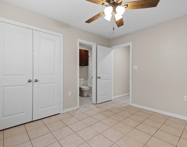 119 South Bend Ct - Photo Thumbnail 5