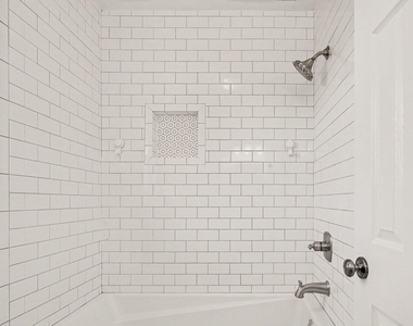 13711 Brighton Park Drive - Photo Thumbnail 18