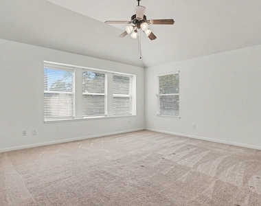 13711 Brighton Park Drive - Photo Thumbnail 24