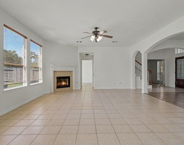 13711 Brighton Park Drive - Photo Thumbnail 8