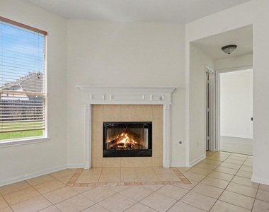 13711 Brighton Park Drive - Photo Thumbnail 7
