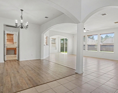 13711 Brighton Park Drive - Photo Thumbnail 4