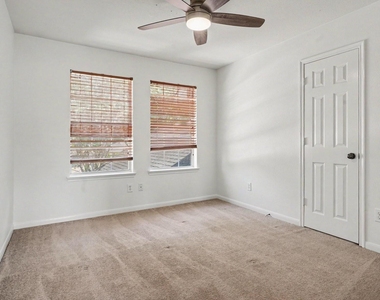 13711 Brighton Park Drive - Photo Thumbnail 22