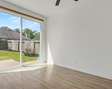 13711 Brighton Park Drive - Photo Thumbnail 14
