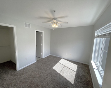523 Southwest Parkway - Photo Thumbnail 19