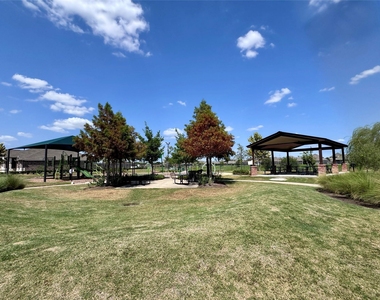 25915 Rustical Road - Photo Thumbnail 26
