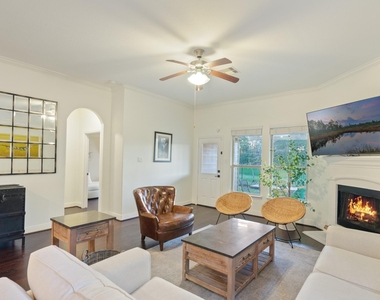103 W Wading Pond Circle - Photo Thumbnail 7